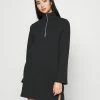 Even&Odd SWEAT HIGH NECK MINI DRESS WITH HALF ZIP THROUGH - Robe de jour Qualité Fiable robes col camionneur femme